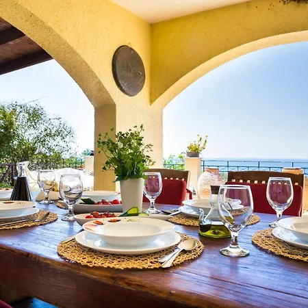 Paradise's Nest Argostolion